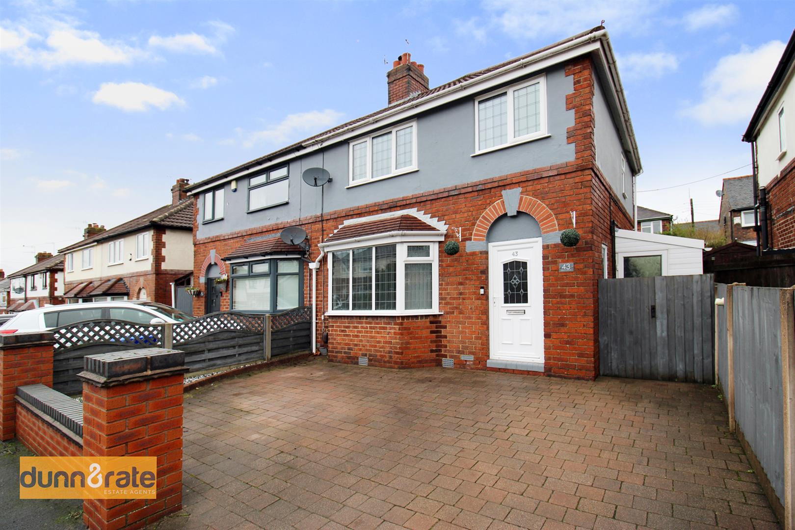 3 bed property in Clive Avenue, Stoke-On-Trent